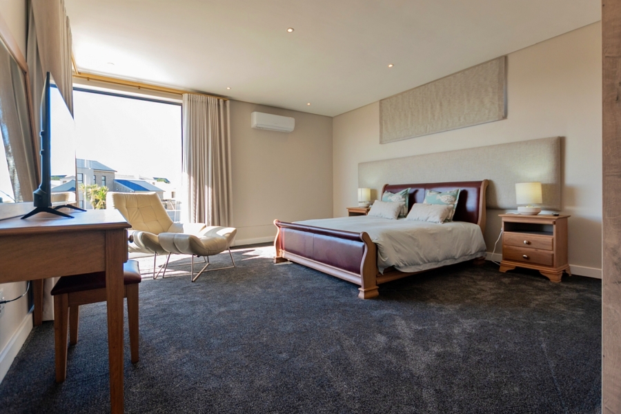 4 Bedroom Property for Sale in Myburgh Park Western Cape